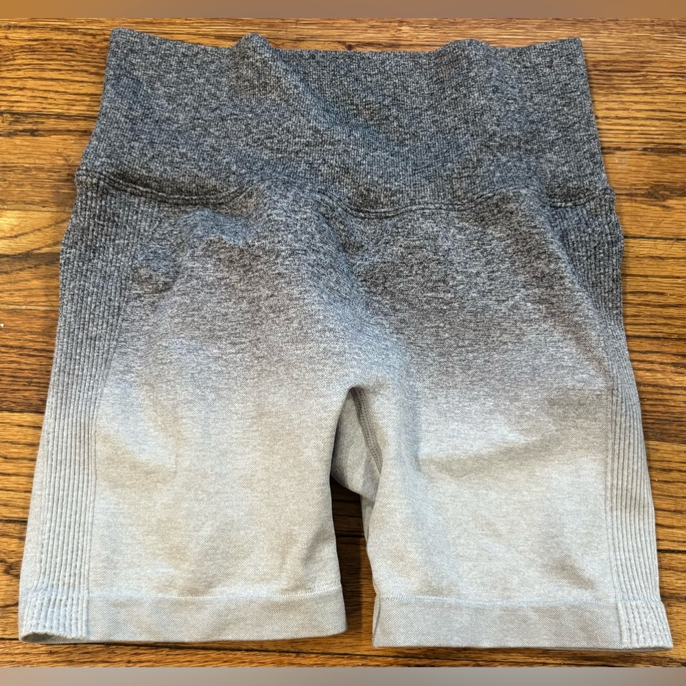 Ombre Scrunch Shorts